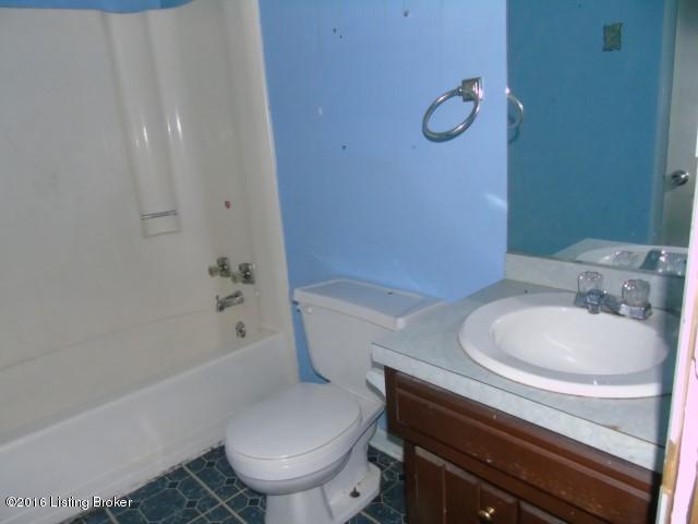 402 Hickory Road Lawrenceburg, KY 40342 - Photo 8 of 21 bathroom