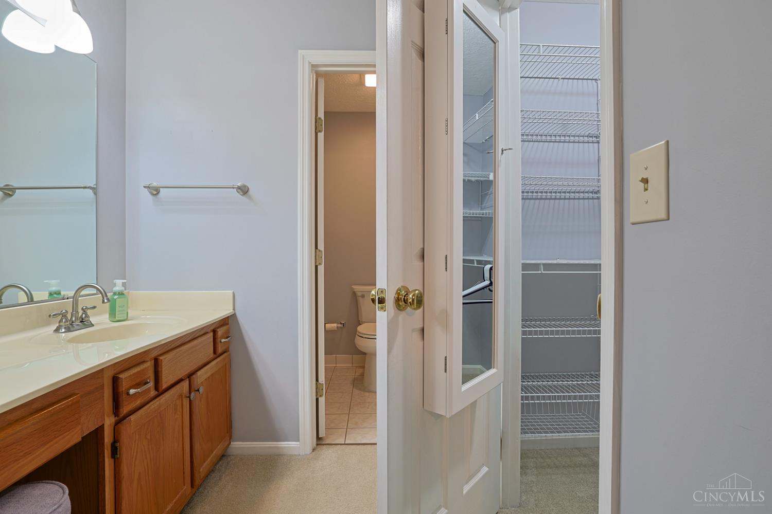 3703 West Galbraith Road Cincinnati, OH 45215 - Photo 27 of 35