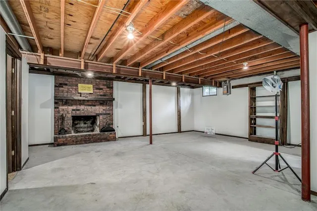 $300,000 | 308 Southwest Woods Chapel Road, Blue Springs, MO 64015