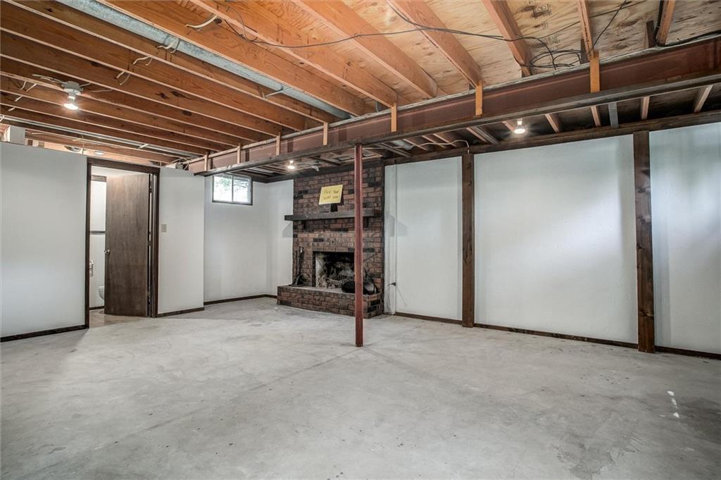 308 Southwest Woods Chapel Road Blue Springs, MO 64015 - Photo 25 of 33