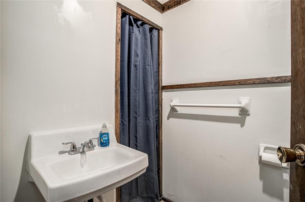 308 Southwest Woods Chapel Road Blue Springs, MO 64015 - Photo 28 of 33