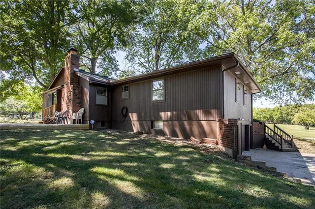 $300,000 | 308 Southwest Woods Chapel Road, Blue Springs, MO 64015