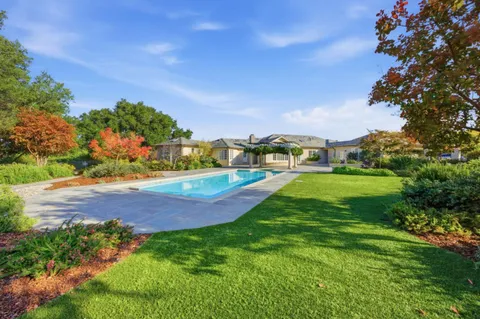 $6,788,000 | 18800 Bella Vina, Saratoga, CA 95070