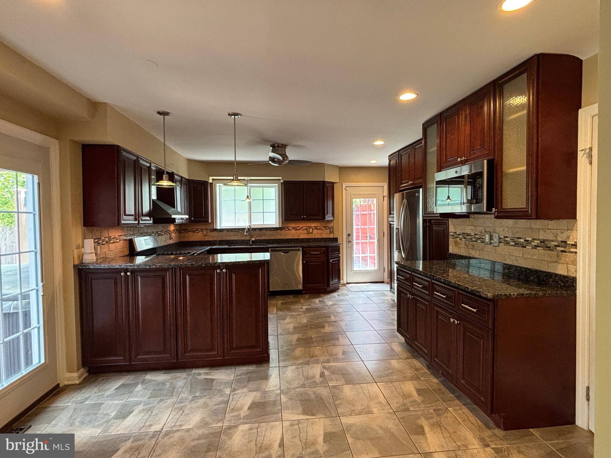 3913 Parsons Road Chevy Chase, MD 20815 - Photo 25 of 43 Kitchen