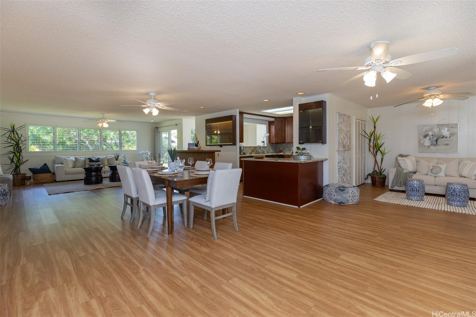 176 Kuulei Road Kailua, HI 96734 - Photo 4 of 25 Open floorplan with plenty of space to entertain.
