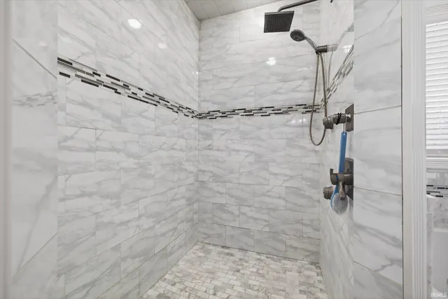 $599,900 | 1297 Sugarland Road, Washington, IN 47501