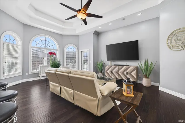 $599,900 | 1297 Sugarland Road, Washington, IN 47501