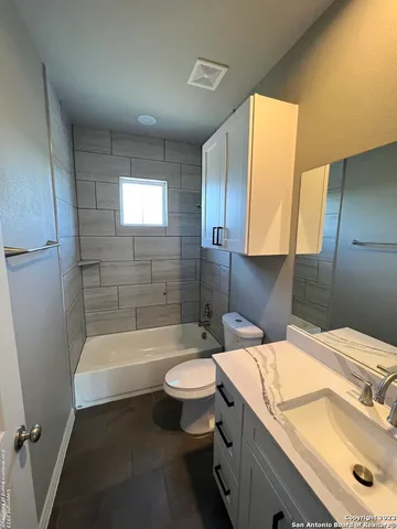 $419,900 | 120 South Calvin Barrett, Blanco, TX 78606