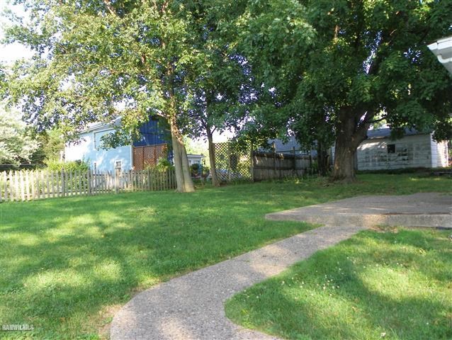627 Ridge Street Galena, IL 61036 - Photo 12 of 12 Gallery Image 12