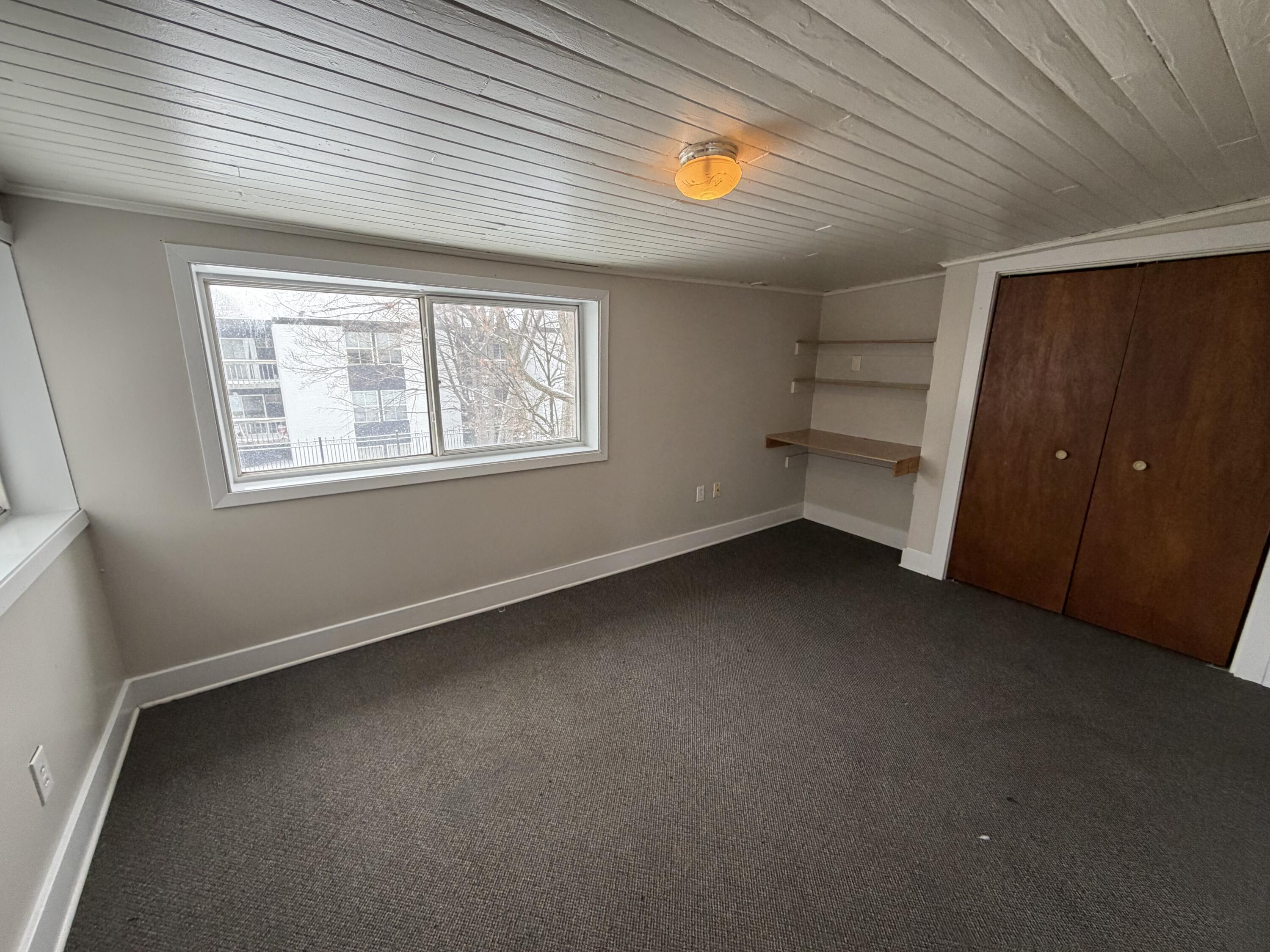 415 Davis Street Kalamazoo, MI 49007 - Photo 16 of 27 Photo Dec 29 2025, 11 09 18 AM