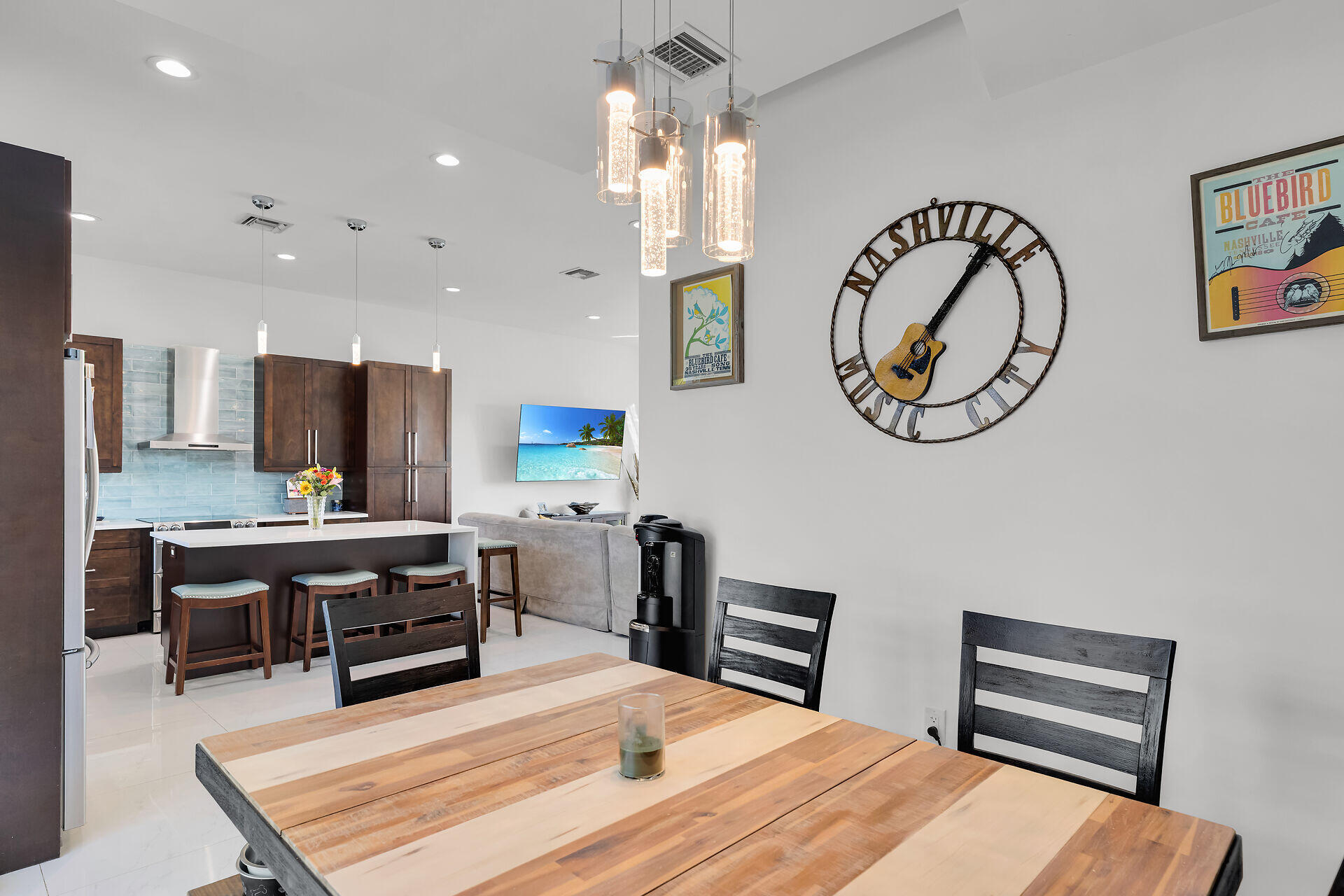 255 West Seaview Circle Duck Key, FL 33050 - Photo 12 of 51 Dining Room