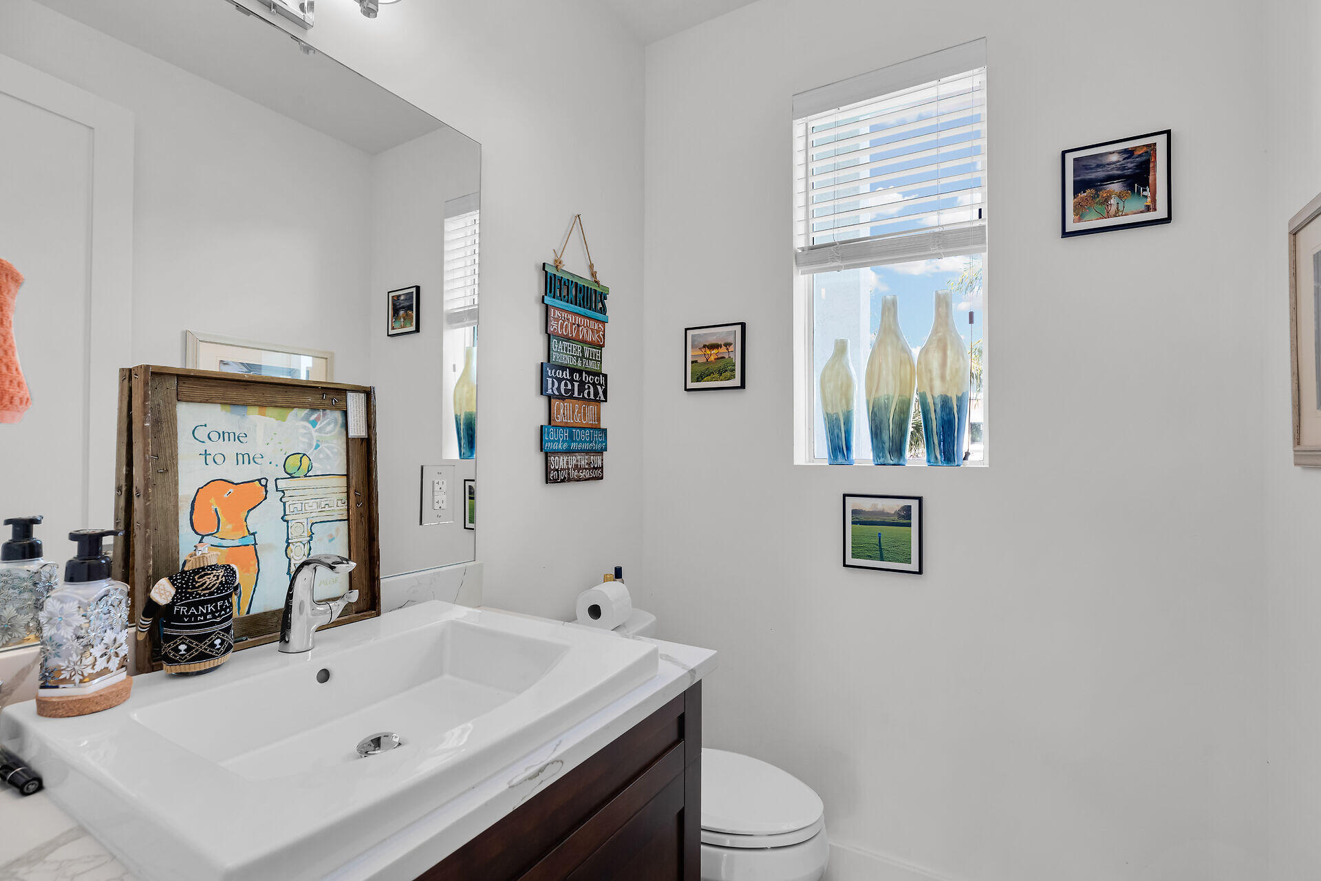255 West Seaview Circle Duck Key, FL 33050 - Photo 13 of 51 Half Bathroom