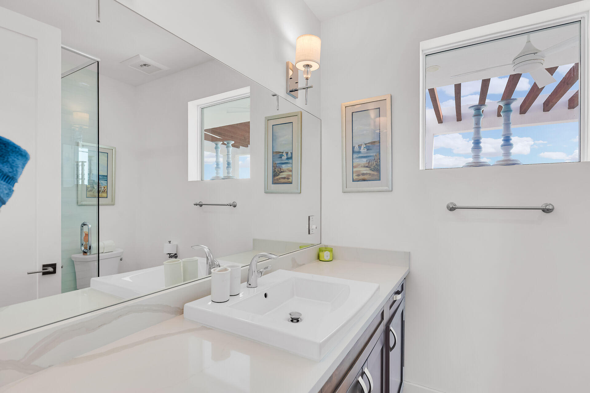 255 West Seaview Circle Duck Key, FL 33050 - Photo 25 of 51 Guest Bathroom2