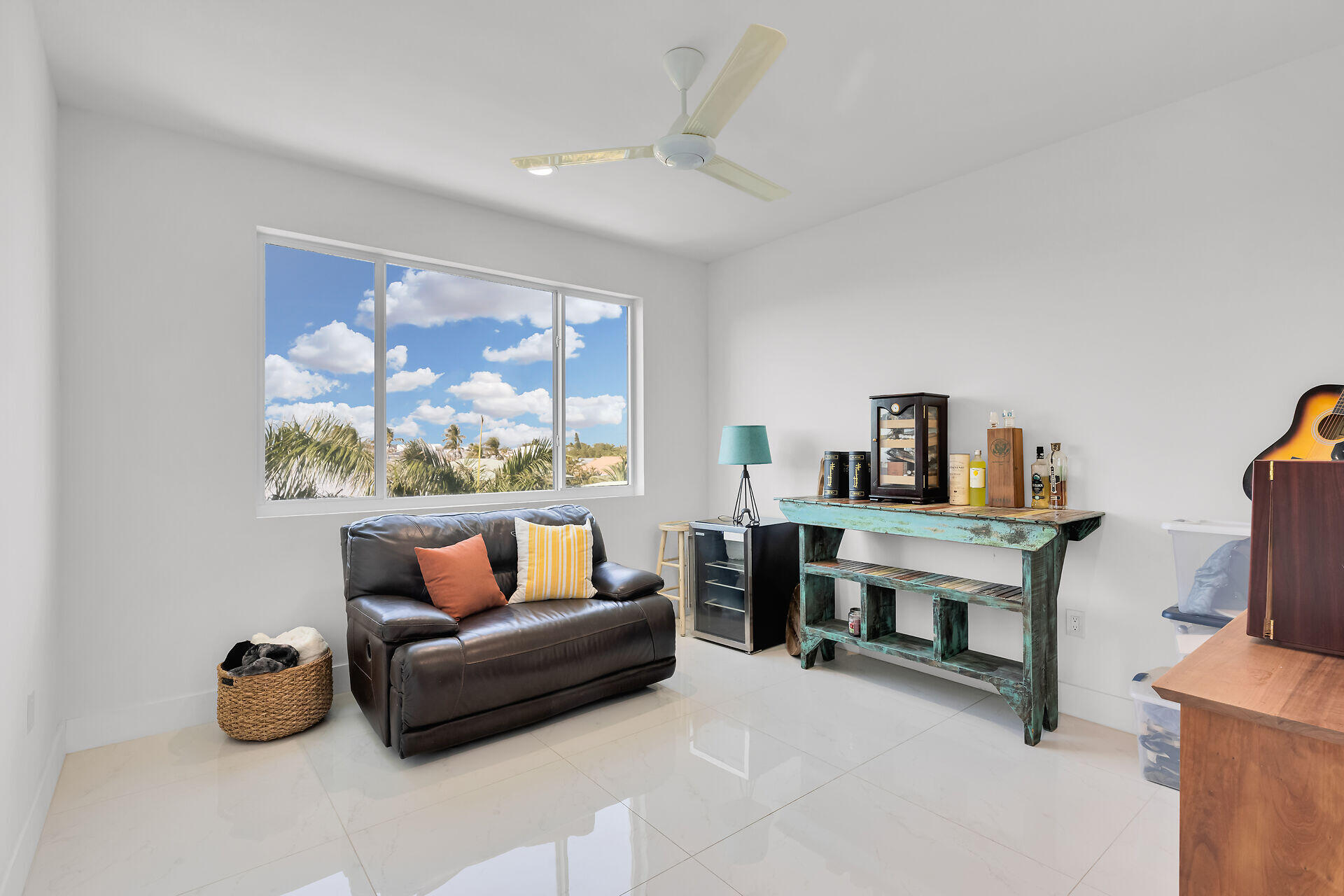 255 West Seaview Circle Duck Key, FL 33050 - Photo 26 of 51 Office/Den/5th Bedroom