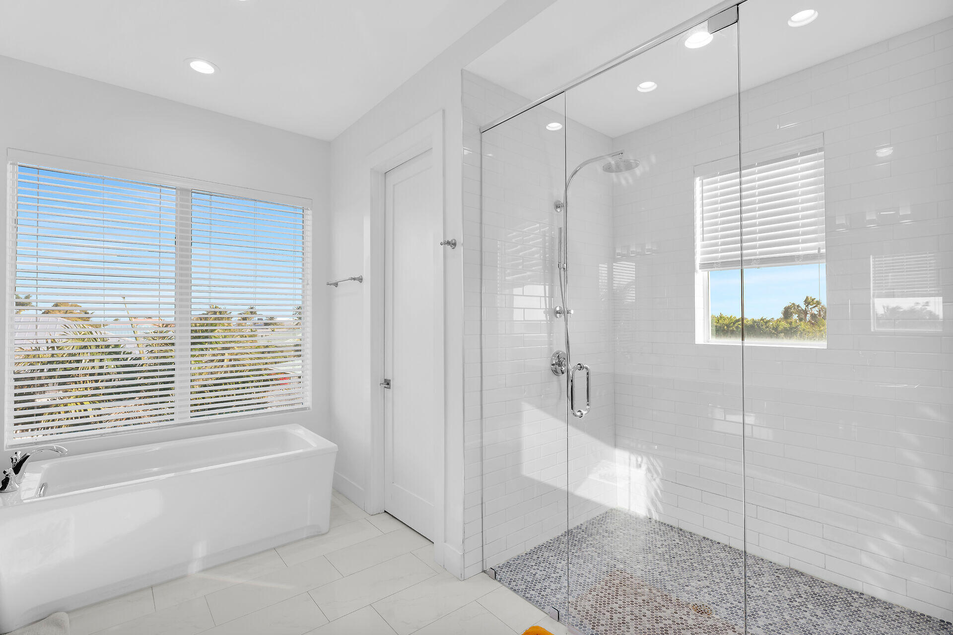255 West Seaview Circle Duck Key, FL 33050 - Photo 32 of 51 Primary Bathroom