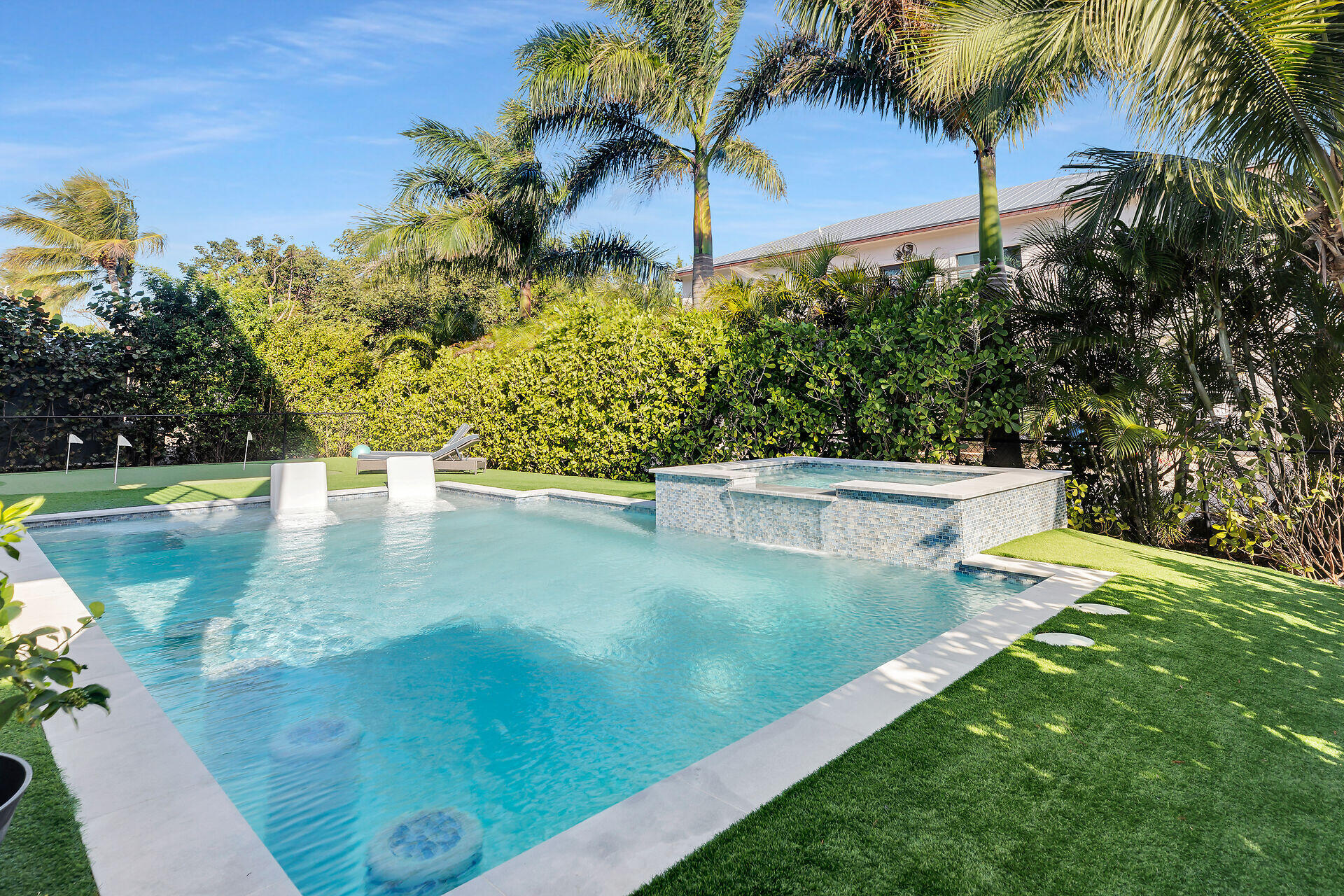 255 West Seaview Circle Duck Key, FL 33050 - Photo 38 of 51 Pool