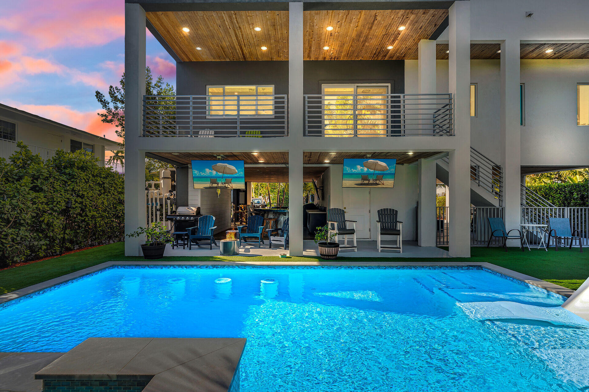 255 West Seaview Circle Duck Key, FL 33050 - Photo 44 of 51 Twilight Pool