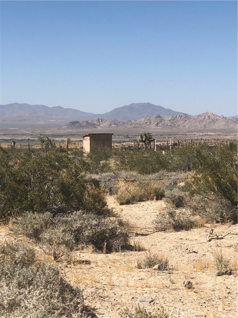 36939 Joy Road Lucerne Valley, CA 92356 - Photo 6 of 30 a view of lake with mountain