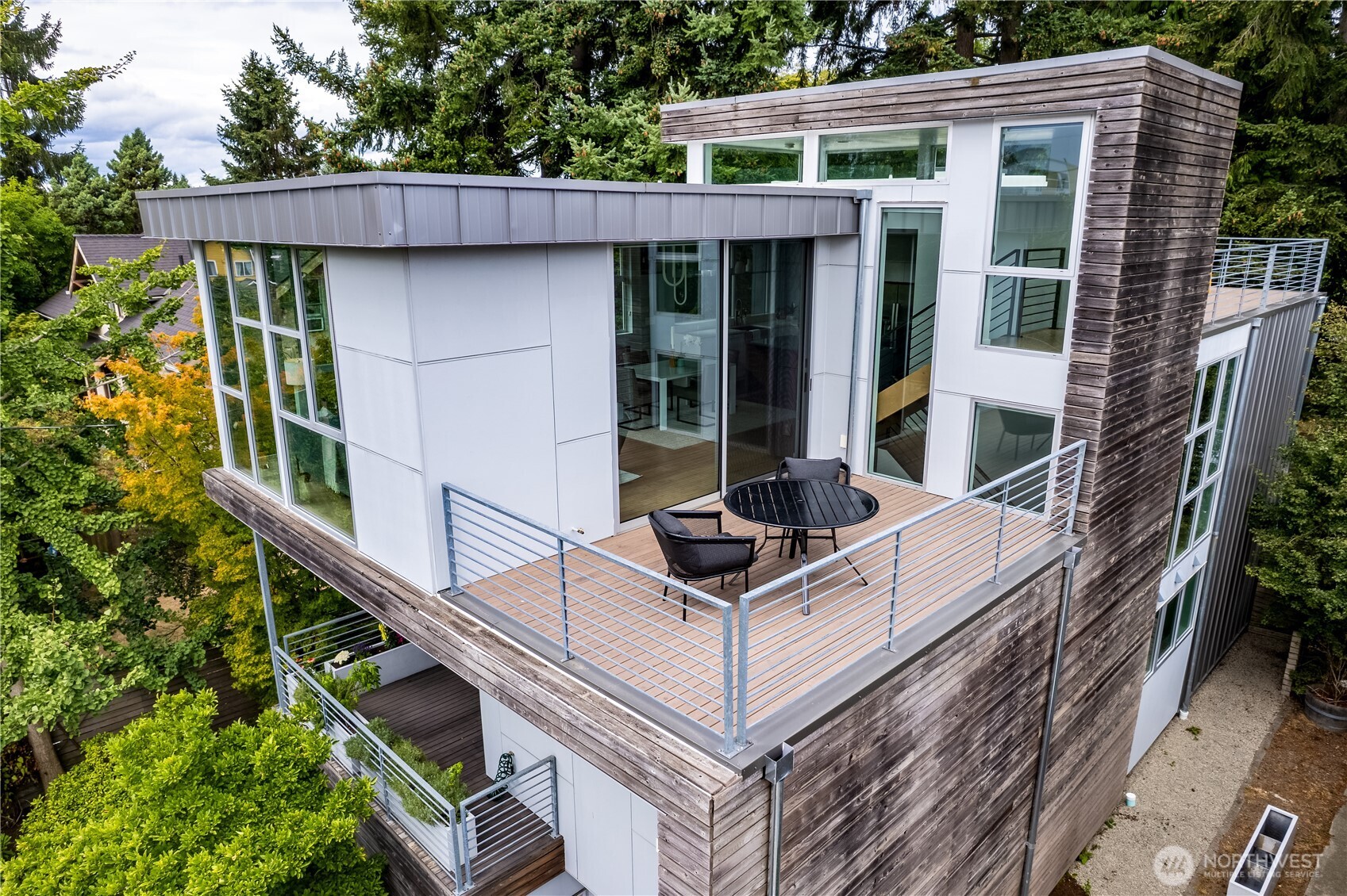 2112 North 46th Street Seattle, WA 98103 - Photo 8 of 40 Gallery Image 8