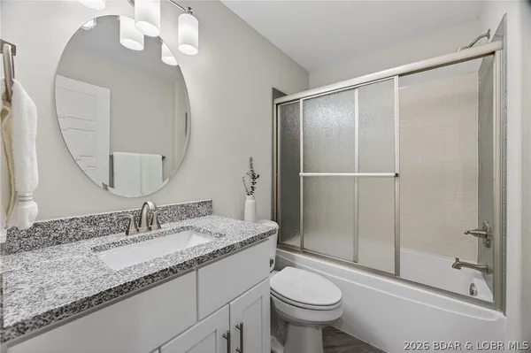 $315,000 | 278 Emerald Bay Drive, Unit 3B, Lake Ozark, MO 65049
