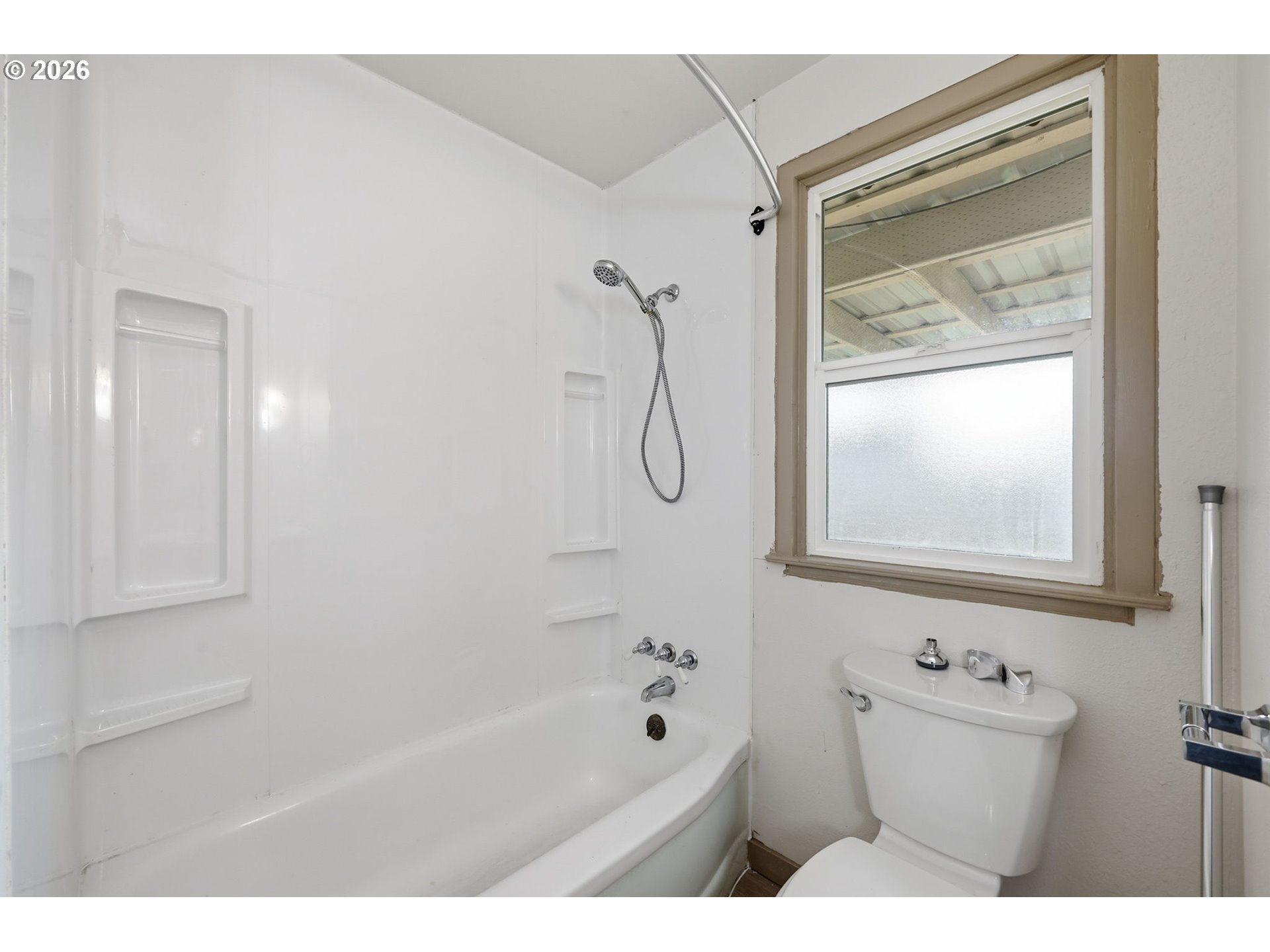 139 South 15th Street Cottage Grove, OR 97424 - Photo 15 of 48