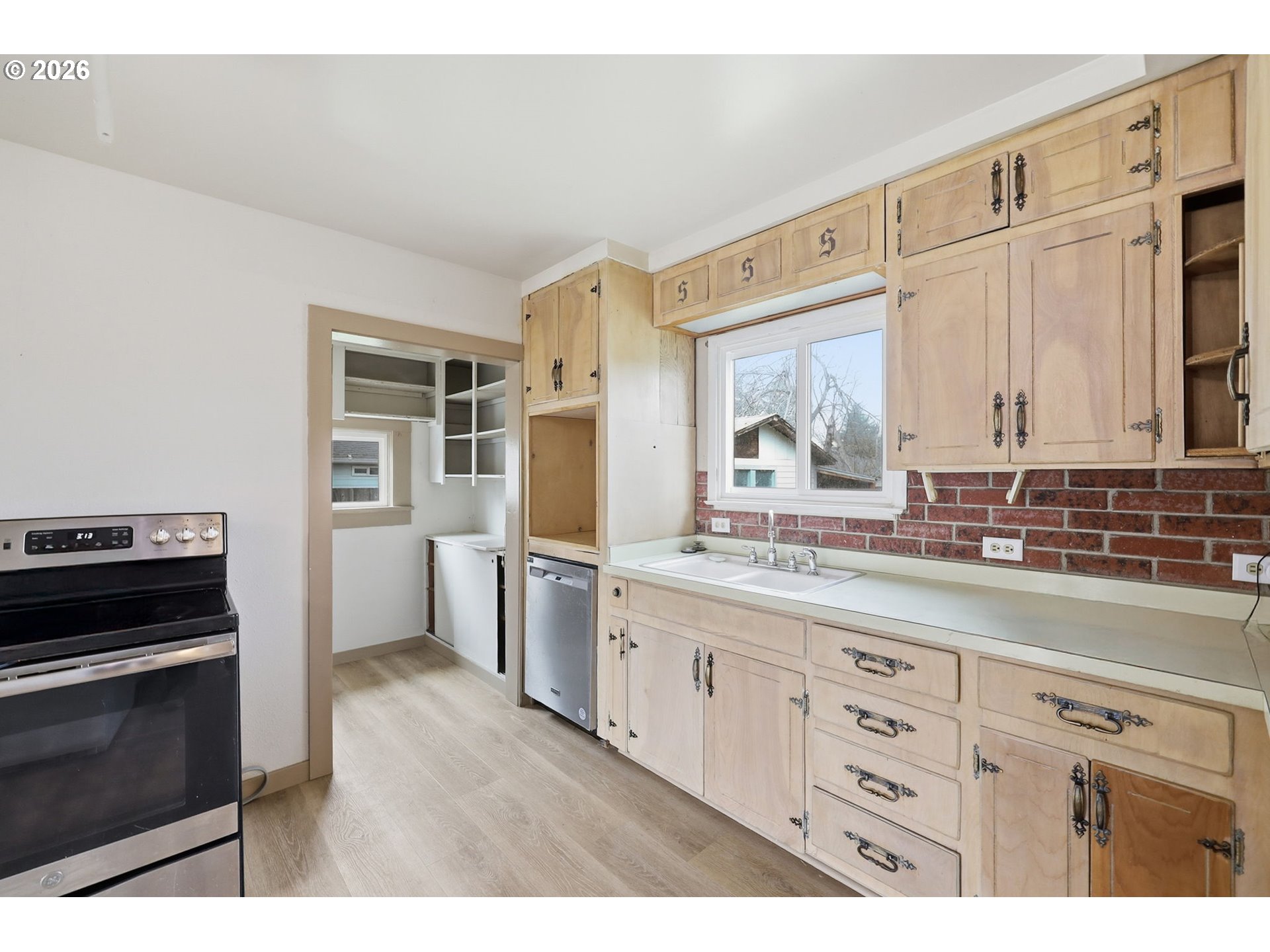 139 South 15th Street Cottage Grove, OR 97424 - Photo 19 of 48