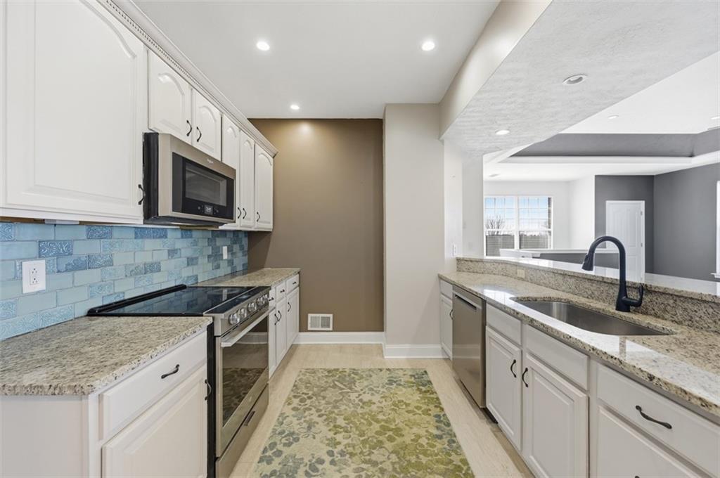 229 Adams Pointe Boulevard, Unit 2 Mars, PA 16046 - Photo 18 of 50