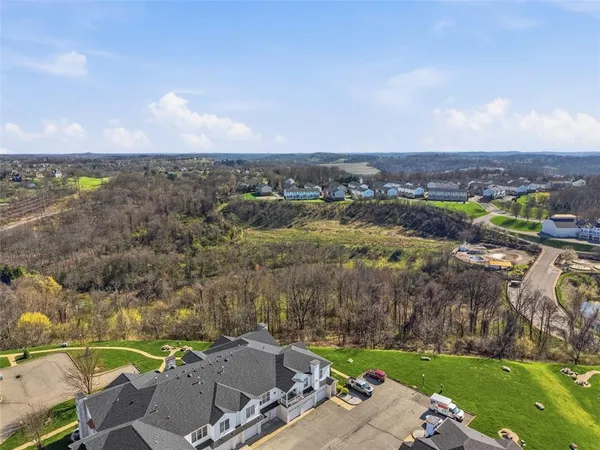 $314,900 | 229 Adams Pointe Boulevard, Unit 2, Mars, PA 16046