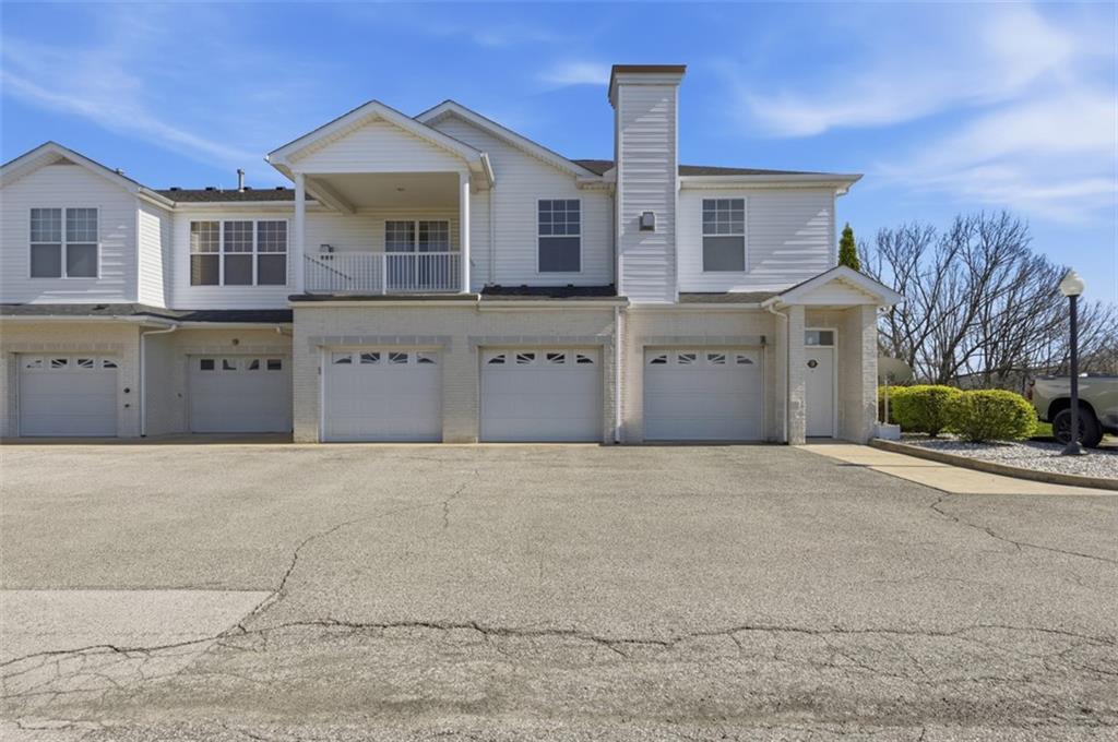 229 Adams Pointe Boulevard, Unit 2 Mars, PA 16046 - Photo 5 of 50