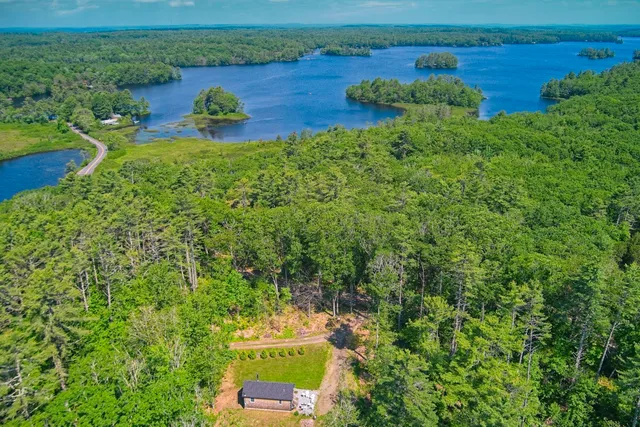 $360,000 | 41 Boulder Cove Way, Bremen, ME 04551