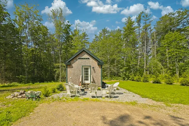 $360,000 | 41 Boulder Cove Way, Bremen, ME 04551