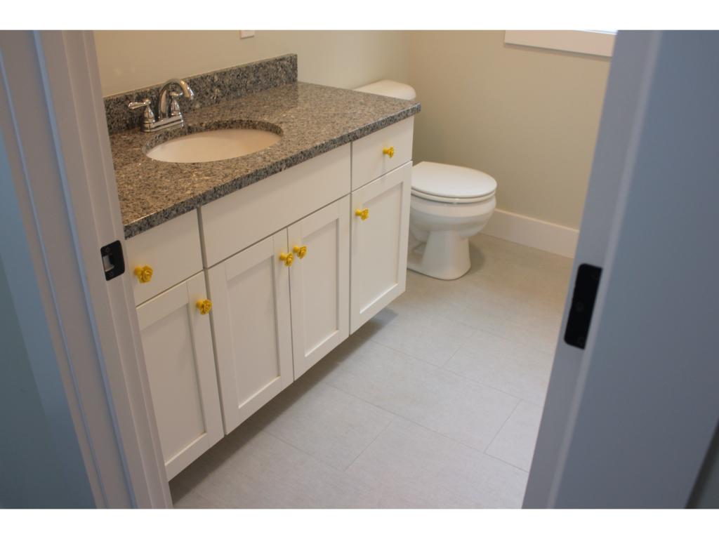 50 Kingston Road Exeter, NH 03833 - Photo 26 of 36