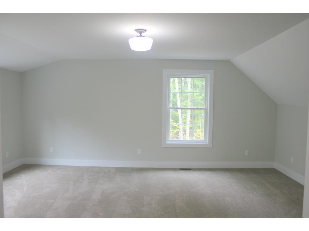 50 Kingston Road Exeter, NH 03833 - Photo 34 of 36
