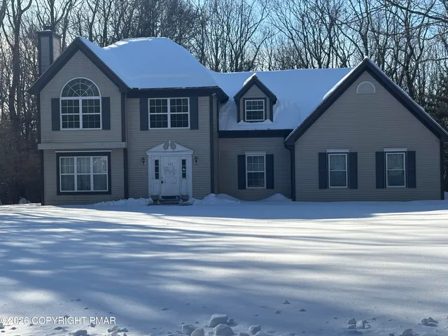 $492,000 | 142 Chatham Hill Road, Stroudsburg, PA 18360