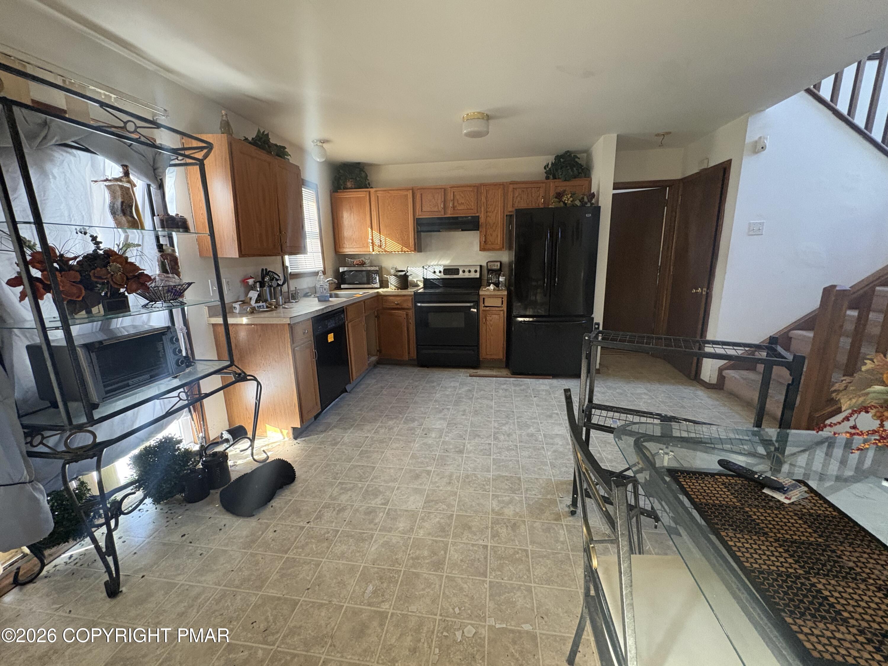 142 Chatham Hill Road Stroudsburg, PA 18360 - Photo 5 of 12 IMG_7790