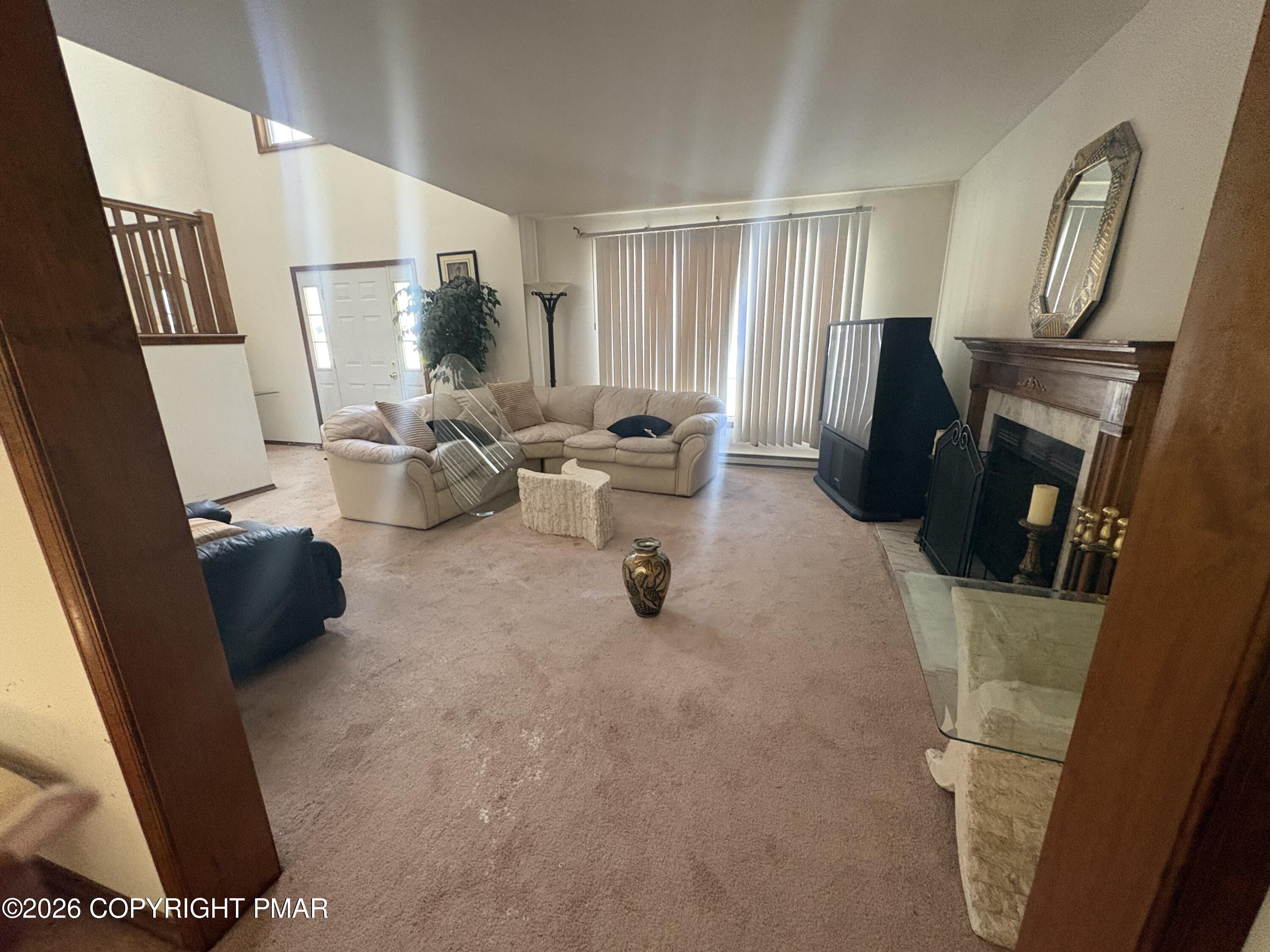 142 Chatham Hill Road Stroudsburg, PA 18360 - Photo 7 of 12 IMG_7788