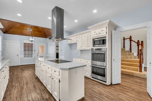 $3,575 | 17703 Forest Park Lane, Spring, TX 77379