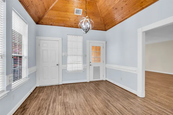 $3,575 | 17703 Forest Park Lane, Spring, TX 77379