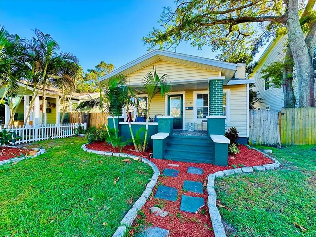 $3,350 | 2540 Dartmouth Avenue North, St. Petersburg, FL 33713
