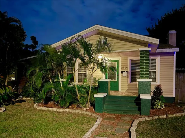 $3,350 | 2540 Dartmouth Avenue North, St. Petersburg, FL 33713