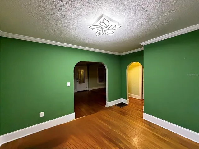 $3,350 | 2540 Dartmouth Avenue North, St. Petersburg, FL 33713