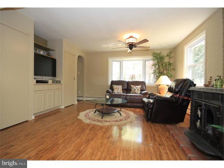 118 Hickory Road Evesham, NJ 08053 - Photo 7 of 17 Family Room
