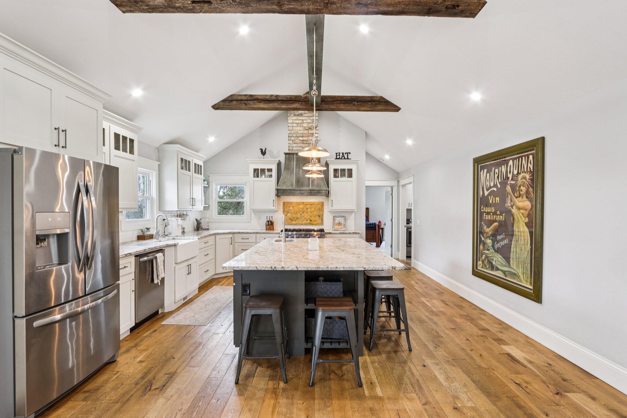 4780 Meadow View East Brookfield, WI 53005 - Photo 11 of 74 19-web-or-mls-Meadow View E-S1704-019