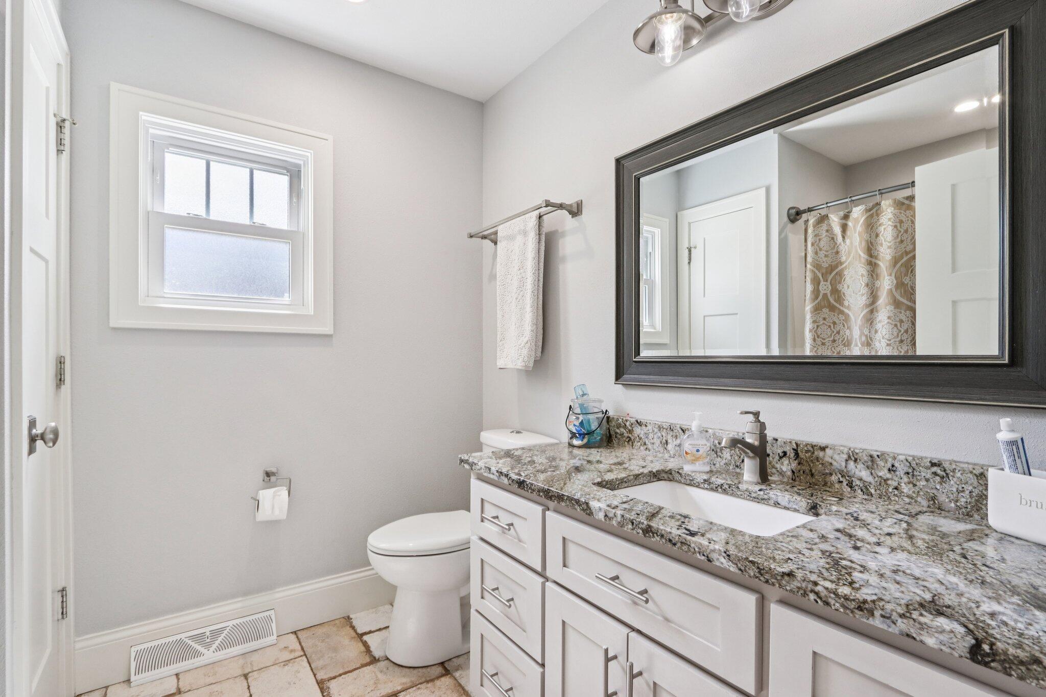 4780 Meadow View East Brookfield, WI 53005 - Photo 19 of 74 Main Full Bath