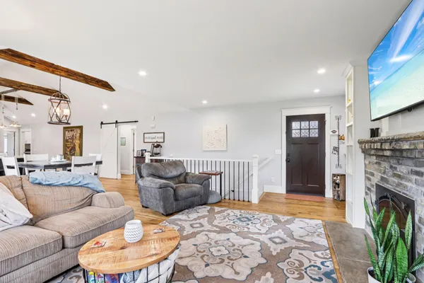 $800,000 | 4780 Meadow View East, Brookfield, WI 53005