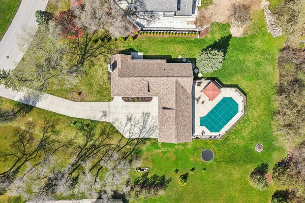 $800,000 | 4780 Meadow View East, Brookfield, WI 53005