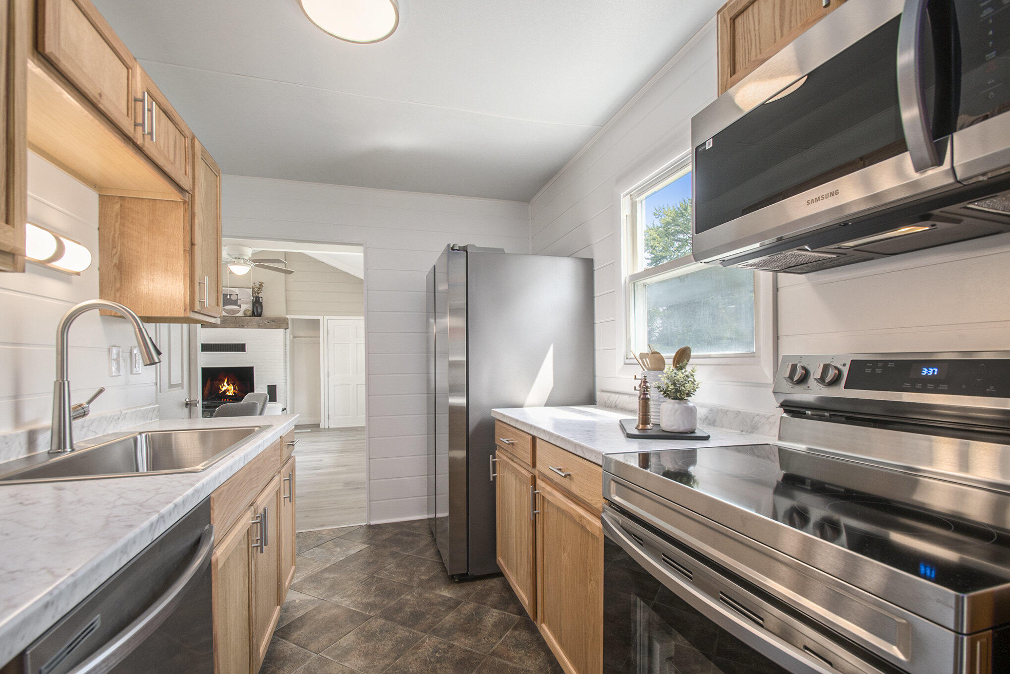 2383 Virginia Road Benton Harbor, MI 49022 - Photo 8 of 23 Kitchen