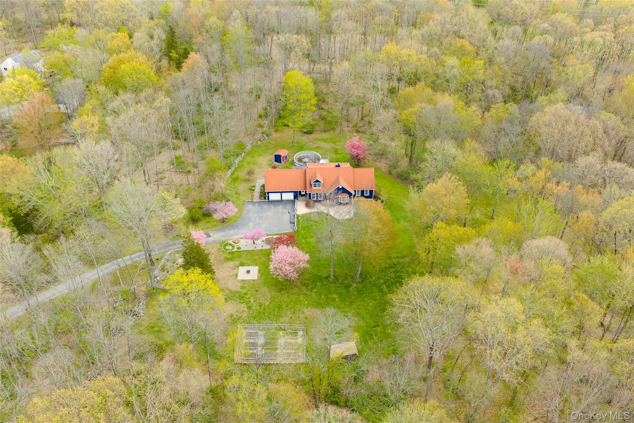 64 Travis Road Pleasant Valley, NY 12538 - Photo 4 of 48