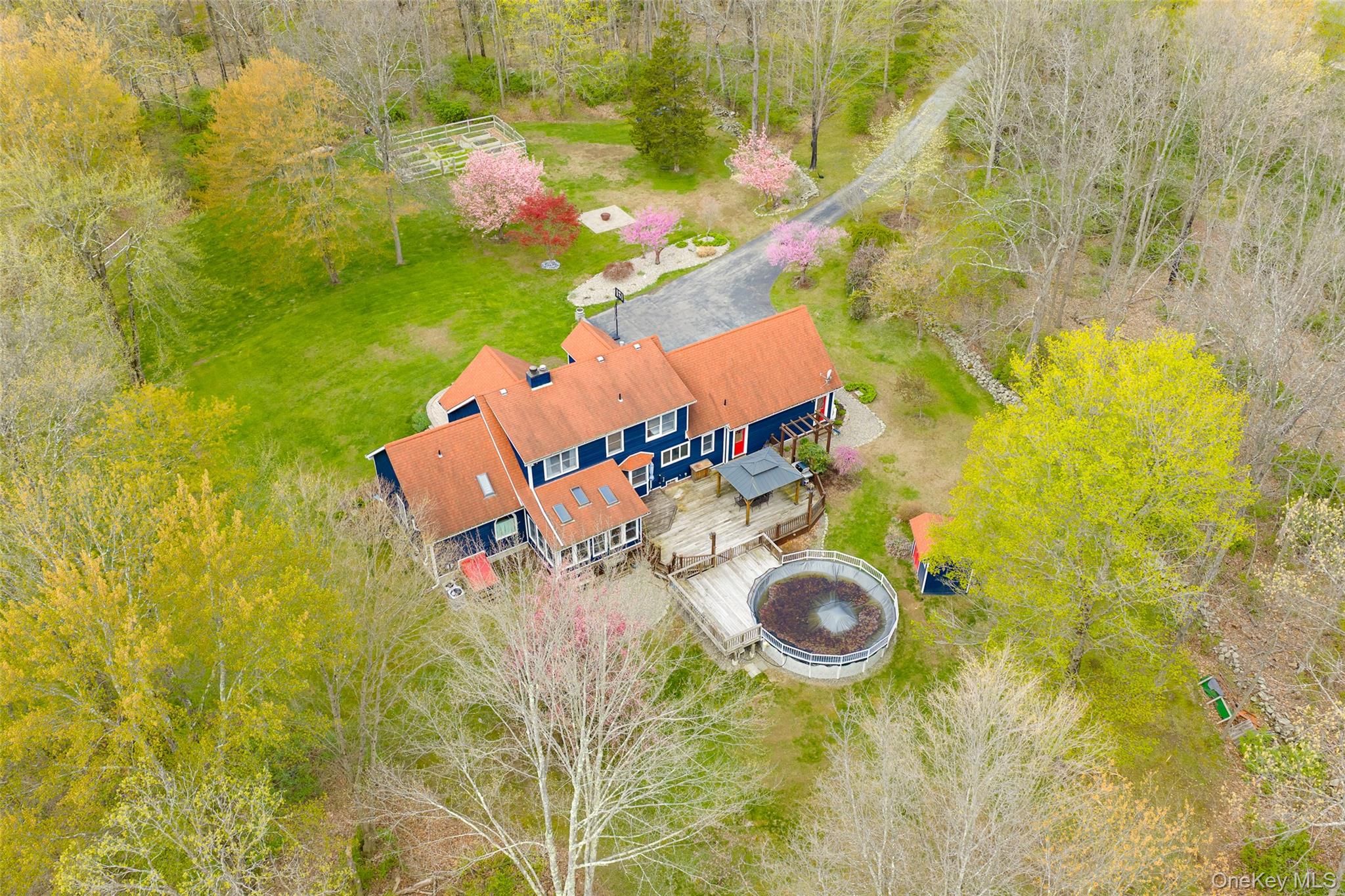 64 Travis Road Pleasant Valley, NY 12538 - Photo 6 of 48