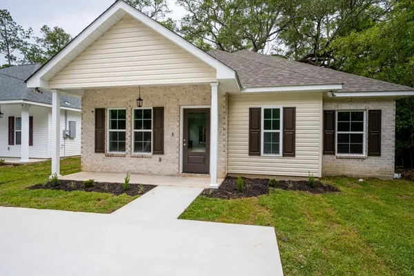 $1,800 | 4430 Canal Street, Slidell, LA 70461